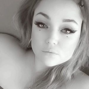 Meet your Posher, Mika